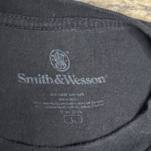 Smith & Wesson Superior Automatic Revolvers Guns Graphic Logo Tee Mens Large - Picture 3 of 6